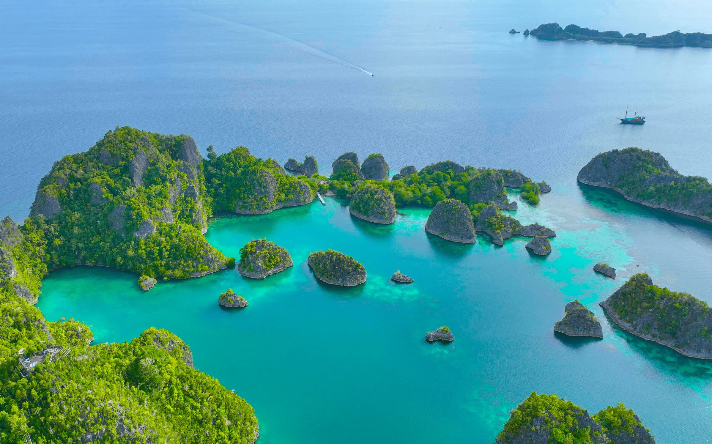 Direktorat Jenderal Imigrasi Adonara